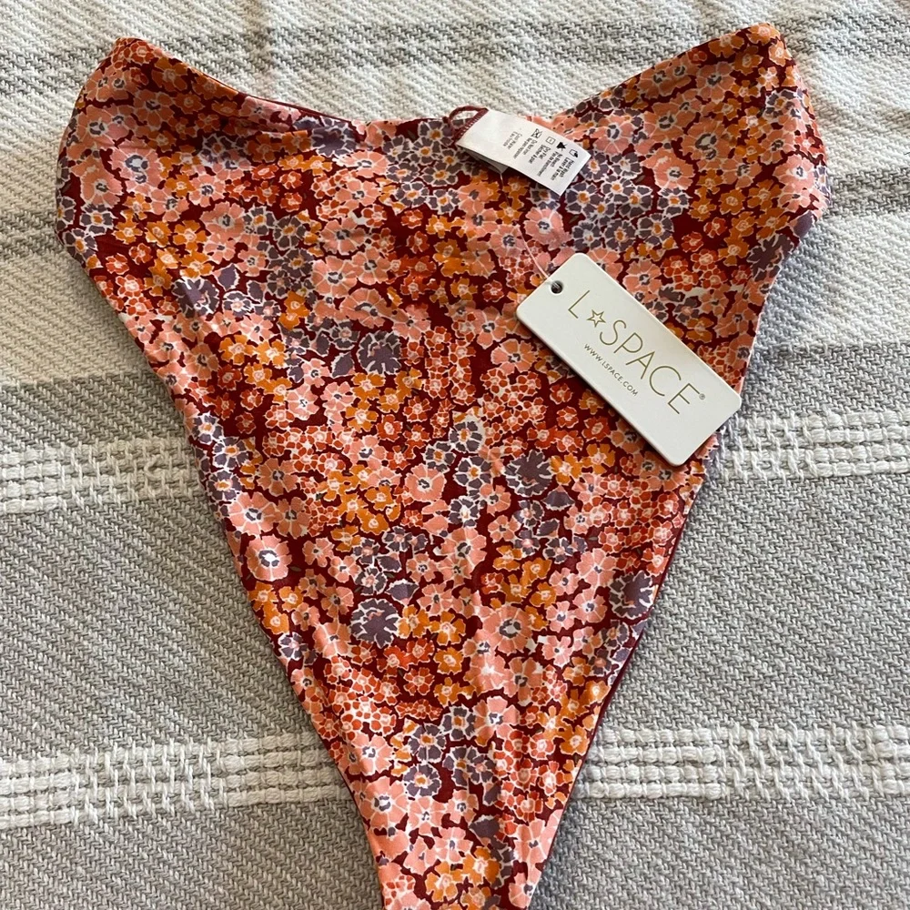 NWT L*Space Nancy Lee Bikini Bottoms Color Lilly Of The Valley Size Medium - Picture 3 of 3